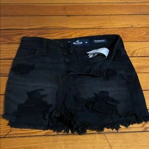 Hollister High-Rise Mom Short 3”